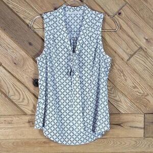 41 Hawthorn Sleeveless Blouse Women Small Geometric Chain Link White Black